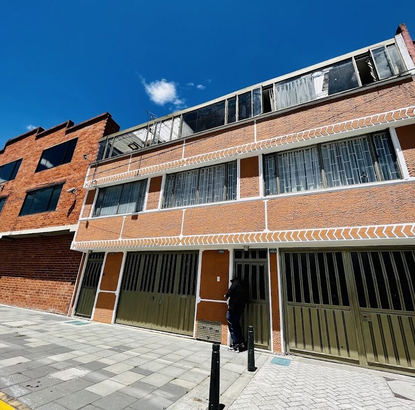 CASA EN VENTA BOGOTA AV BOYACA CELISTINO MUTIS